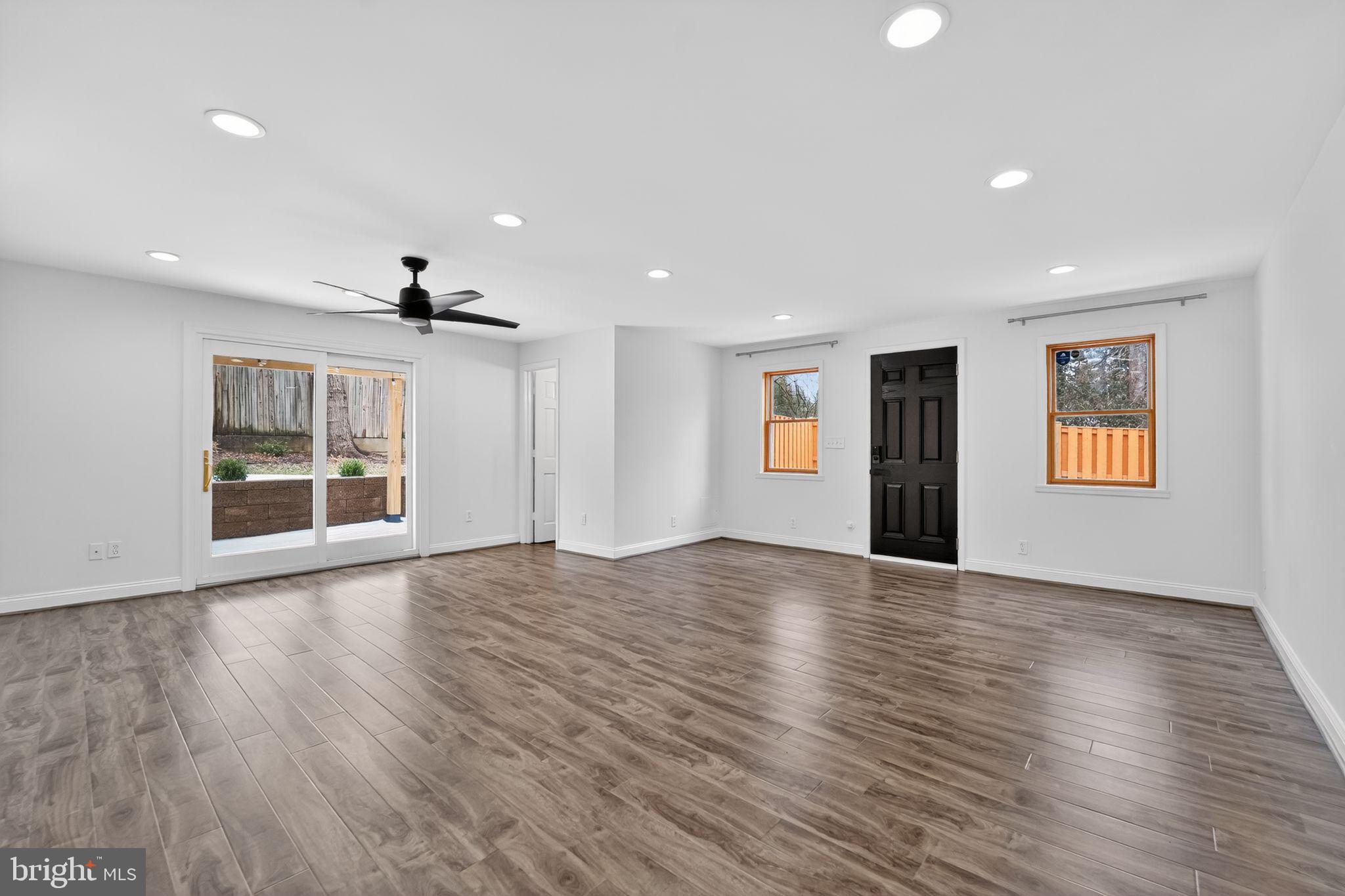 NORTH KENSINGTON - Residential