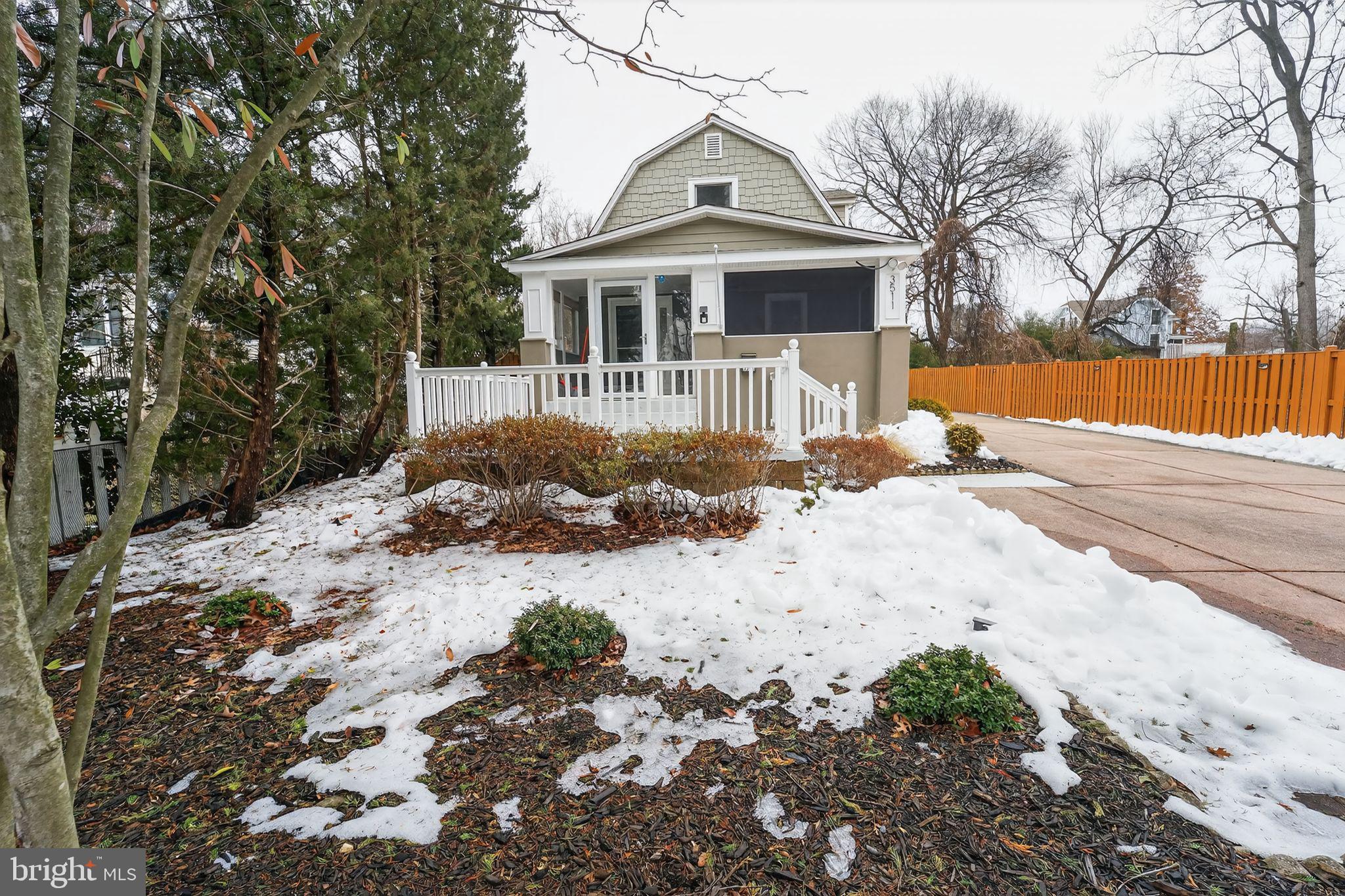 NORTH KENSINGTON - Residential