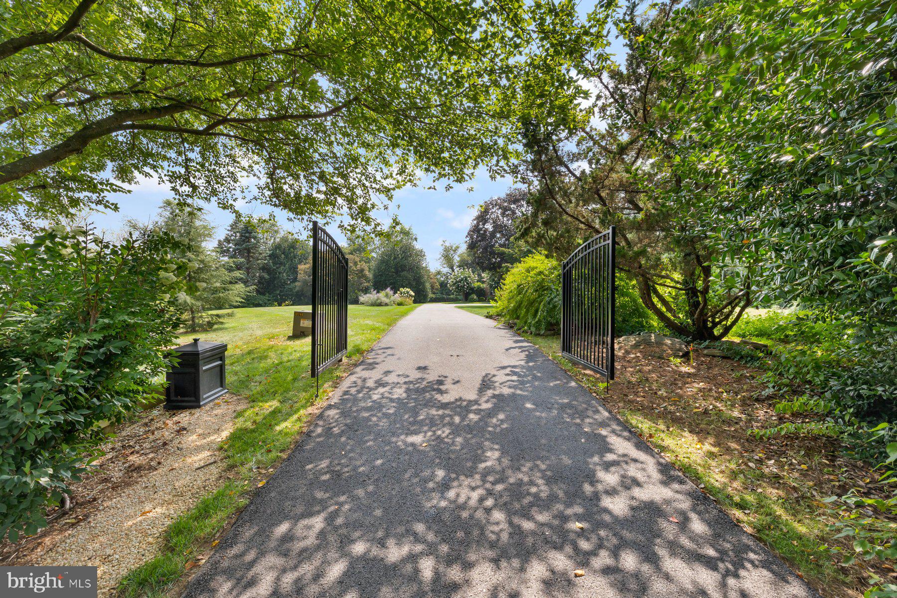 23104 BANK BARN COURT
