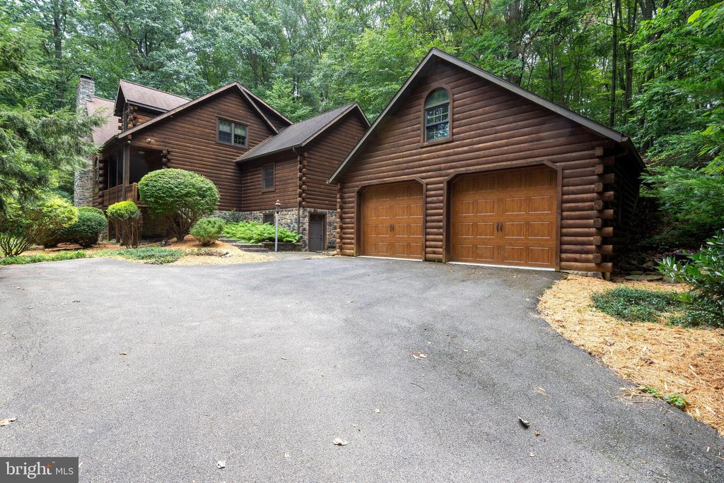 Photo of 264 Mount Hope School Road, WILLOW STREET, PA 17584 (MLS # PALA2075552)
