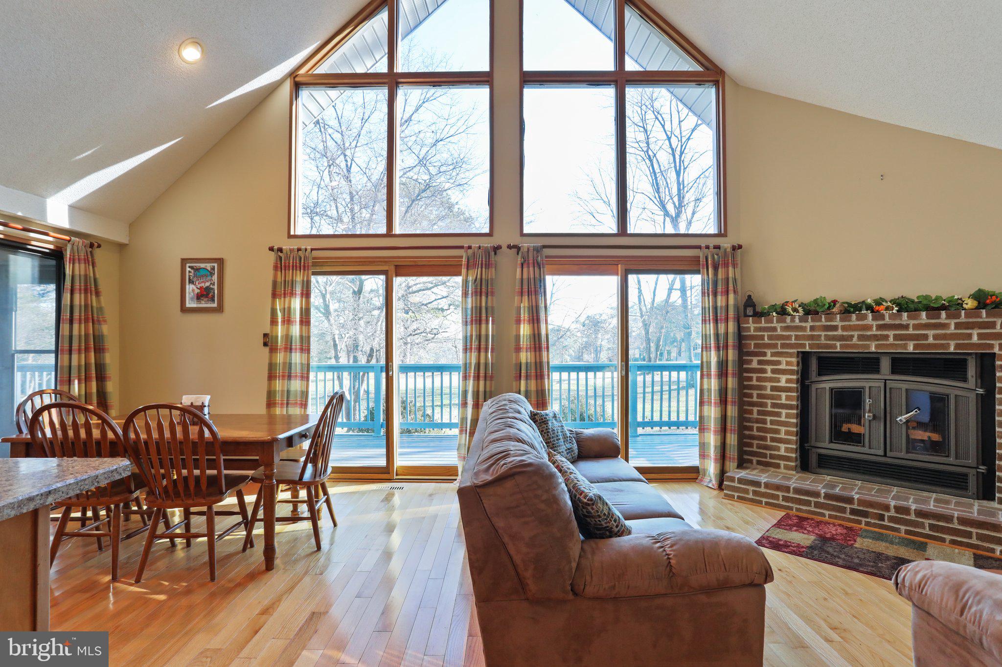 THE WOODS - Residential