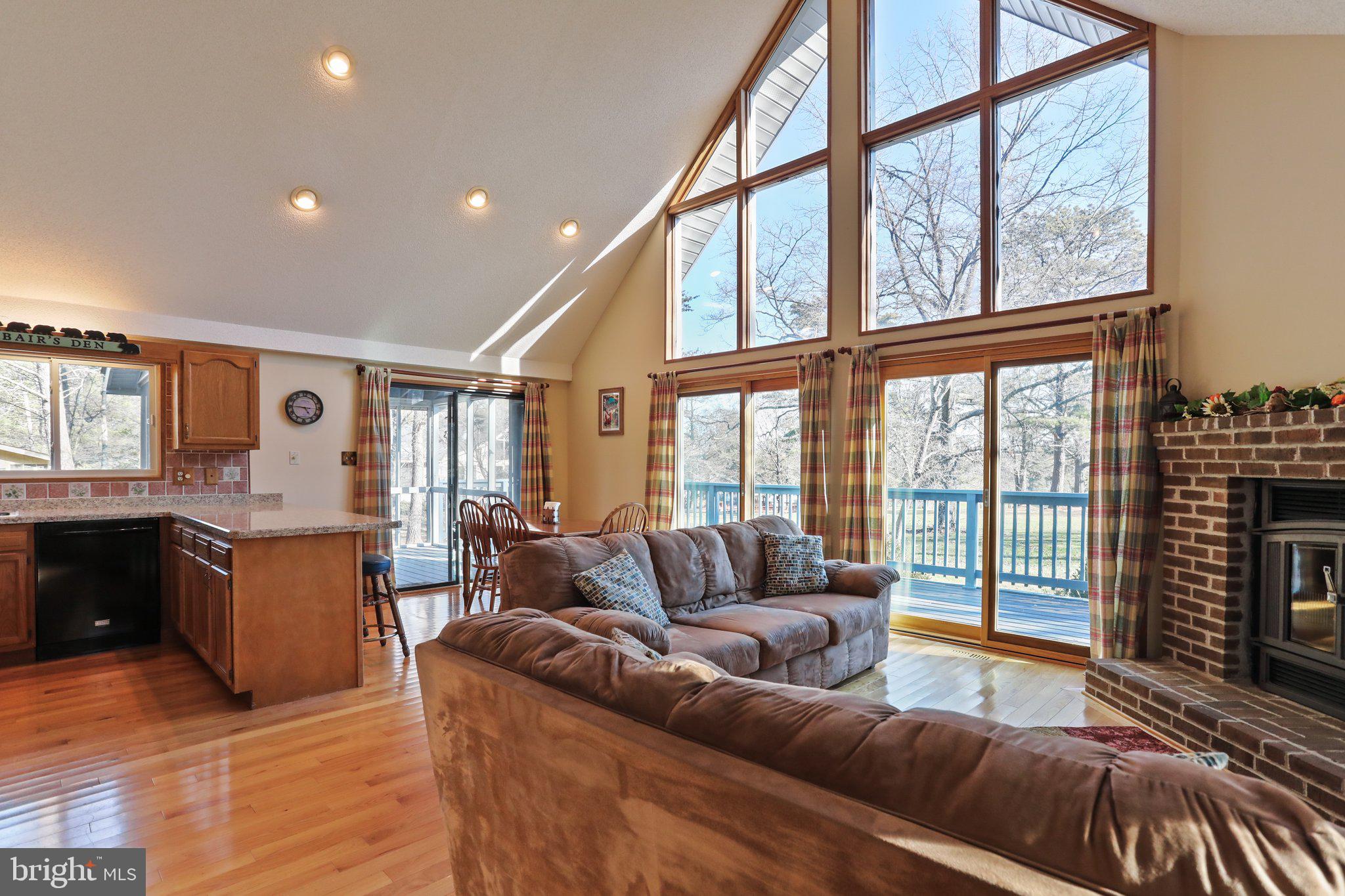 THE WOODS - Residential