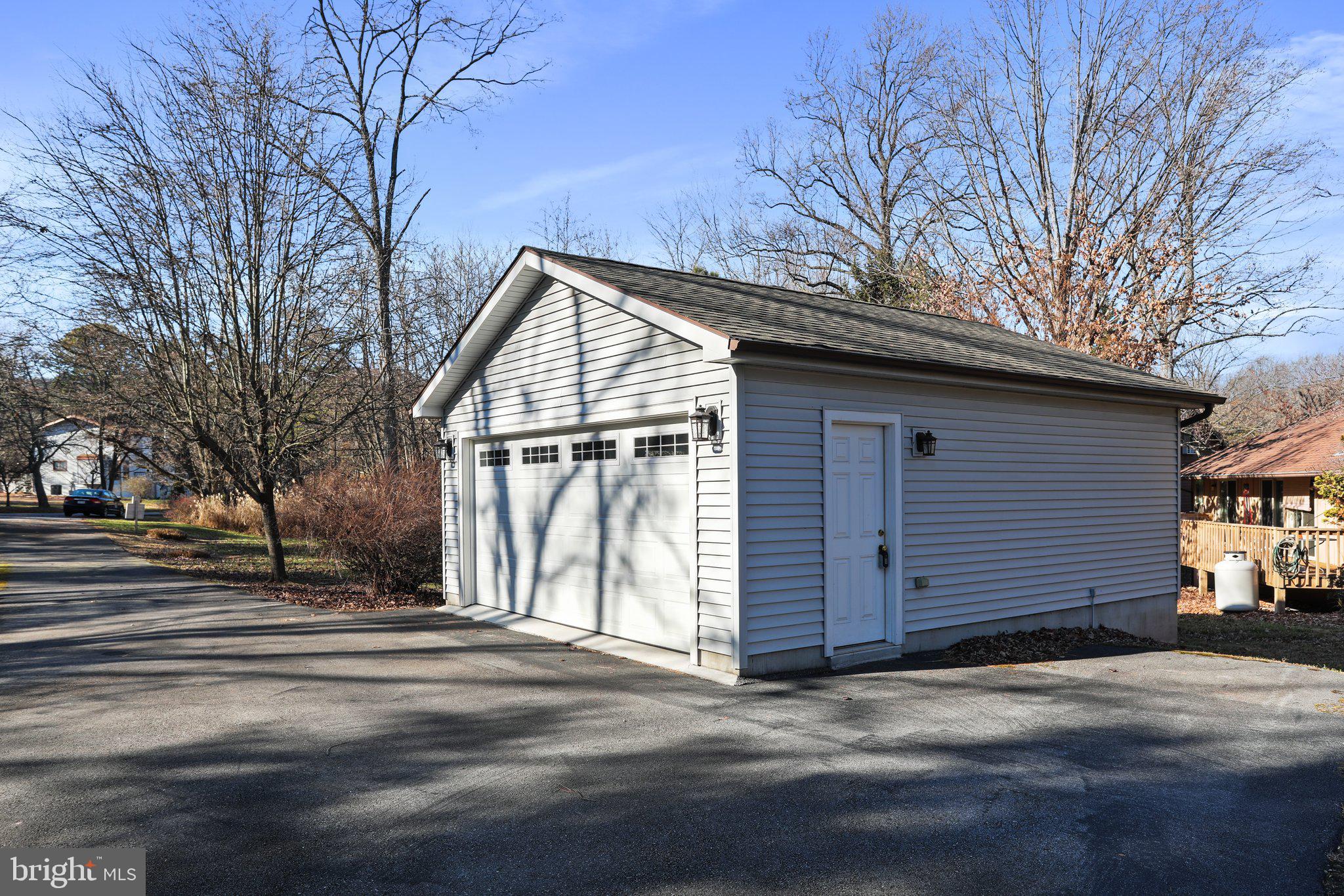 THE WOODS - Residential