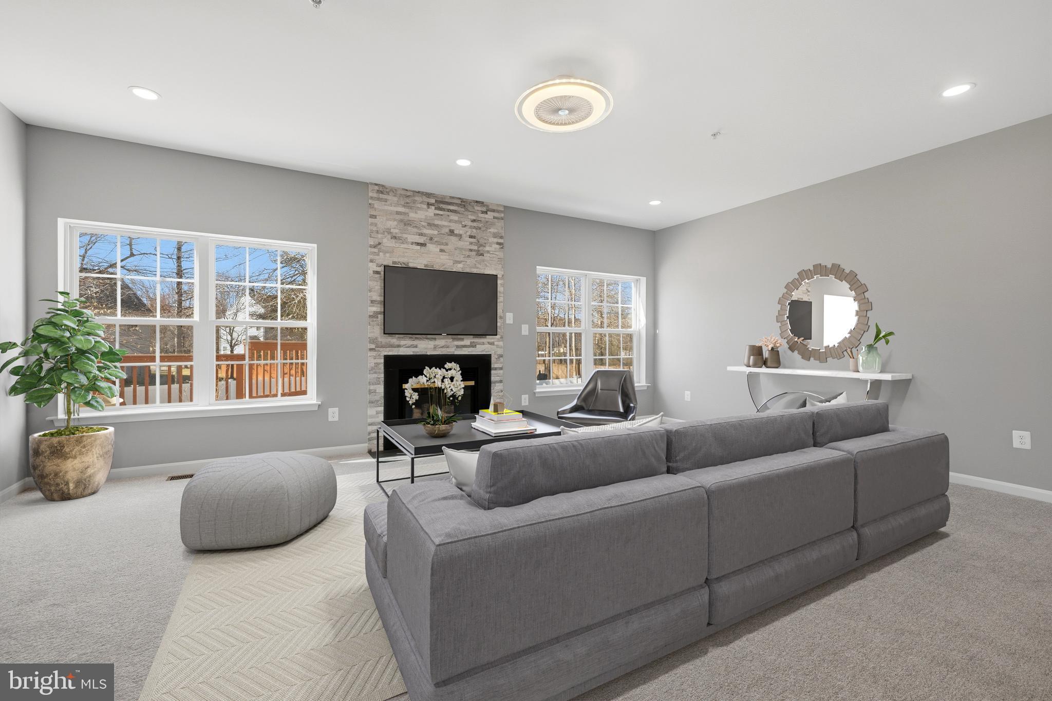 SIMMONS ACRES-ADDN - Residential