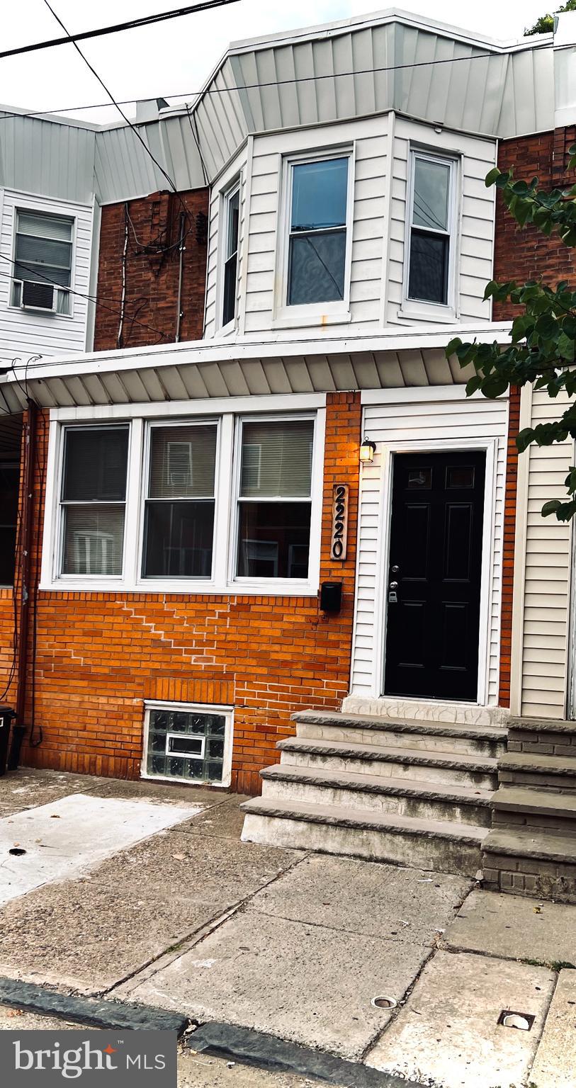 POINT BREEZE - Residential