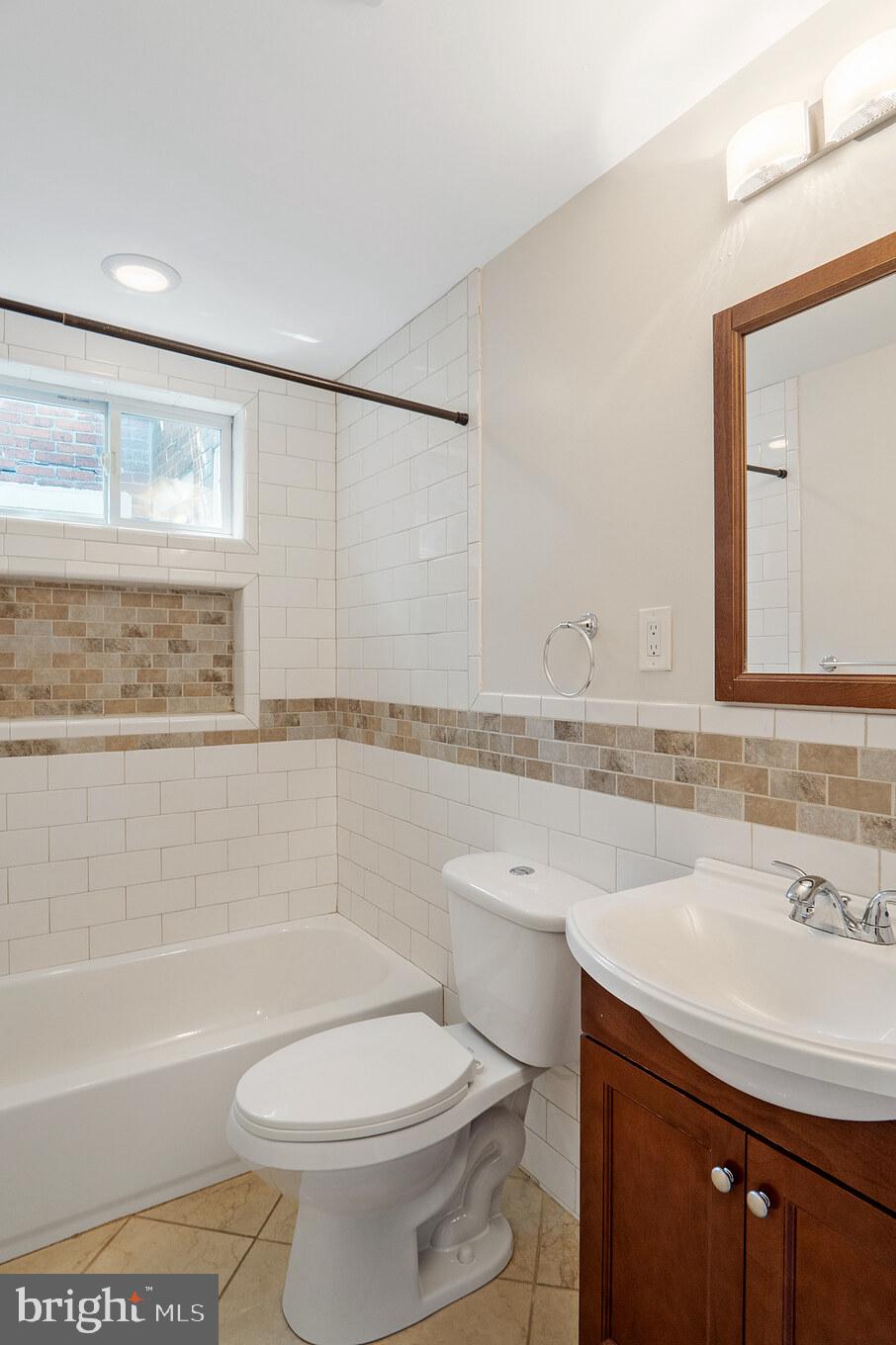 POINT BREEZE - Residential