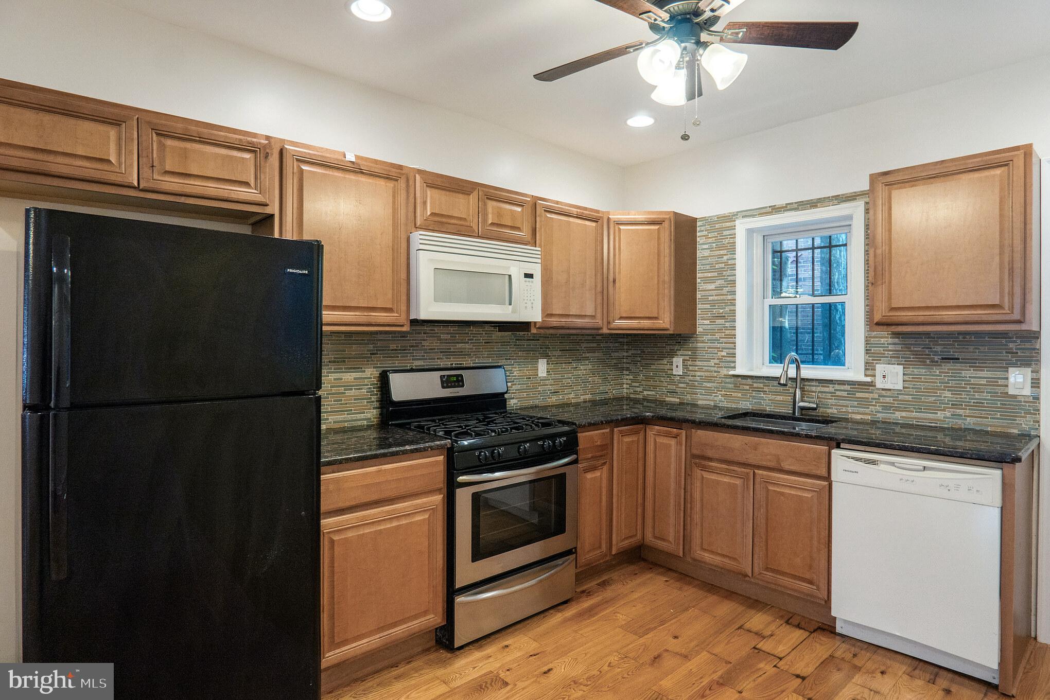 POINT BREEZE - Residential