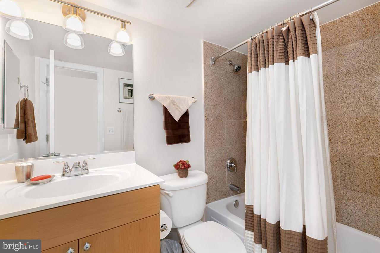 CHASE AT BETHESDA CODM - Residential Lease