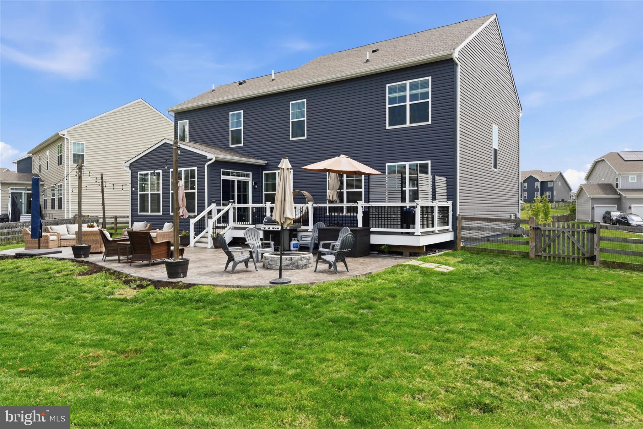 STONEGATE - Residential