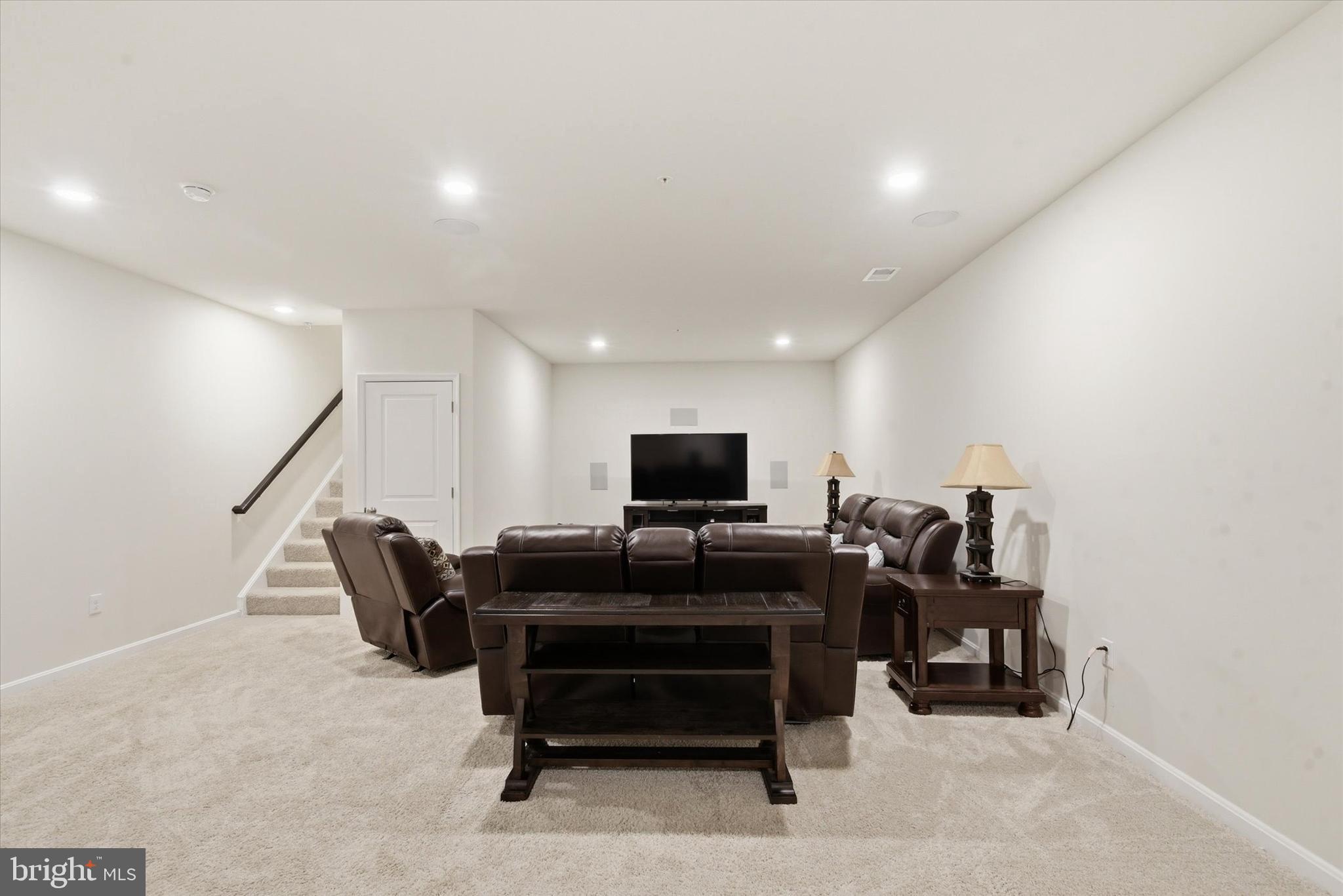 STONEGATE - Residential