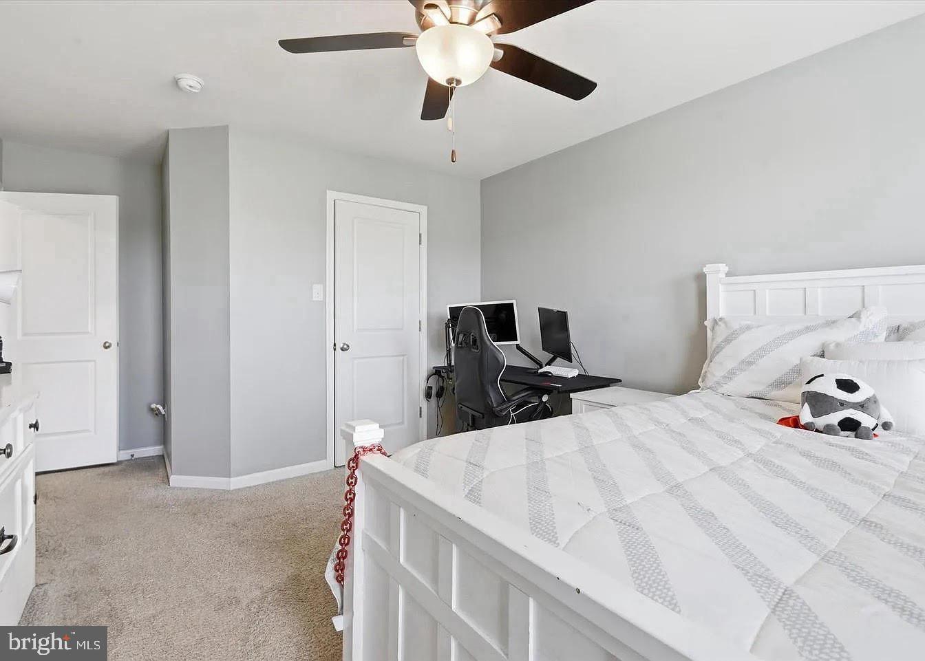 STONEGATE - Residential