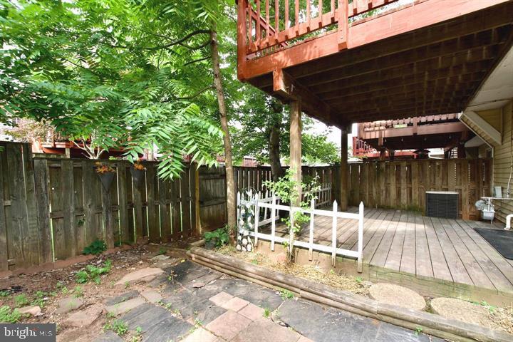 WOODGATE MANOR - Residential Lease