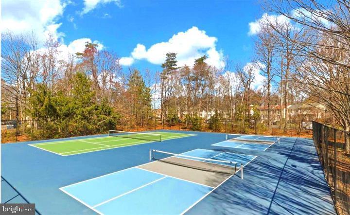 WOODGATE MANOR - Residential Lease