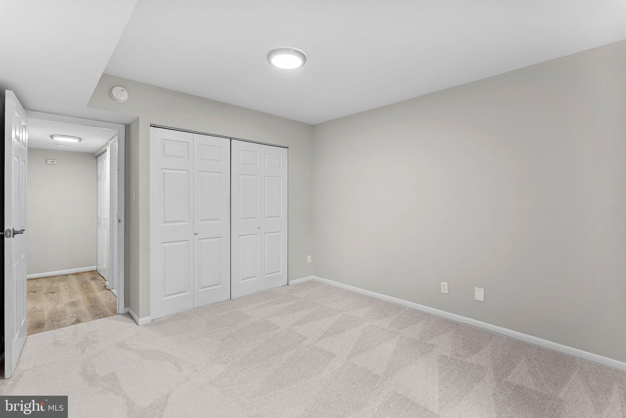 HUNTERS WOODS VILLAGE - Residential