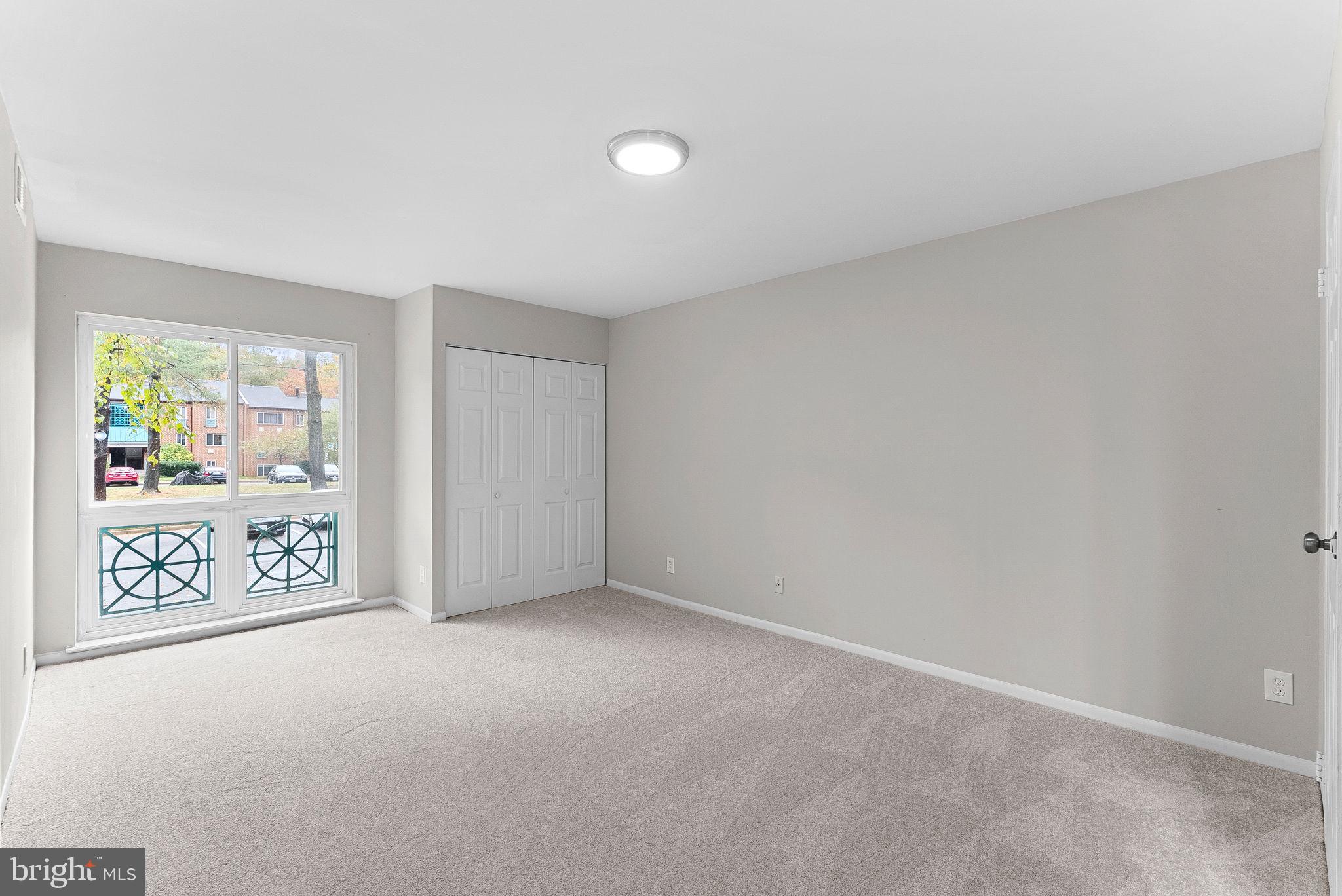 HUNTERS WOODS VILLAGE - Residential