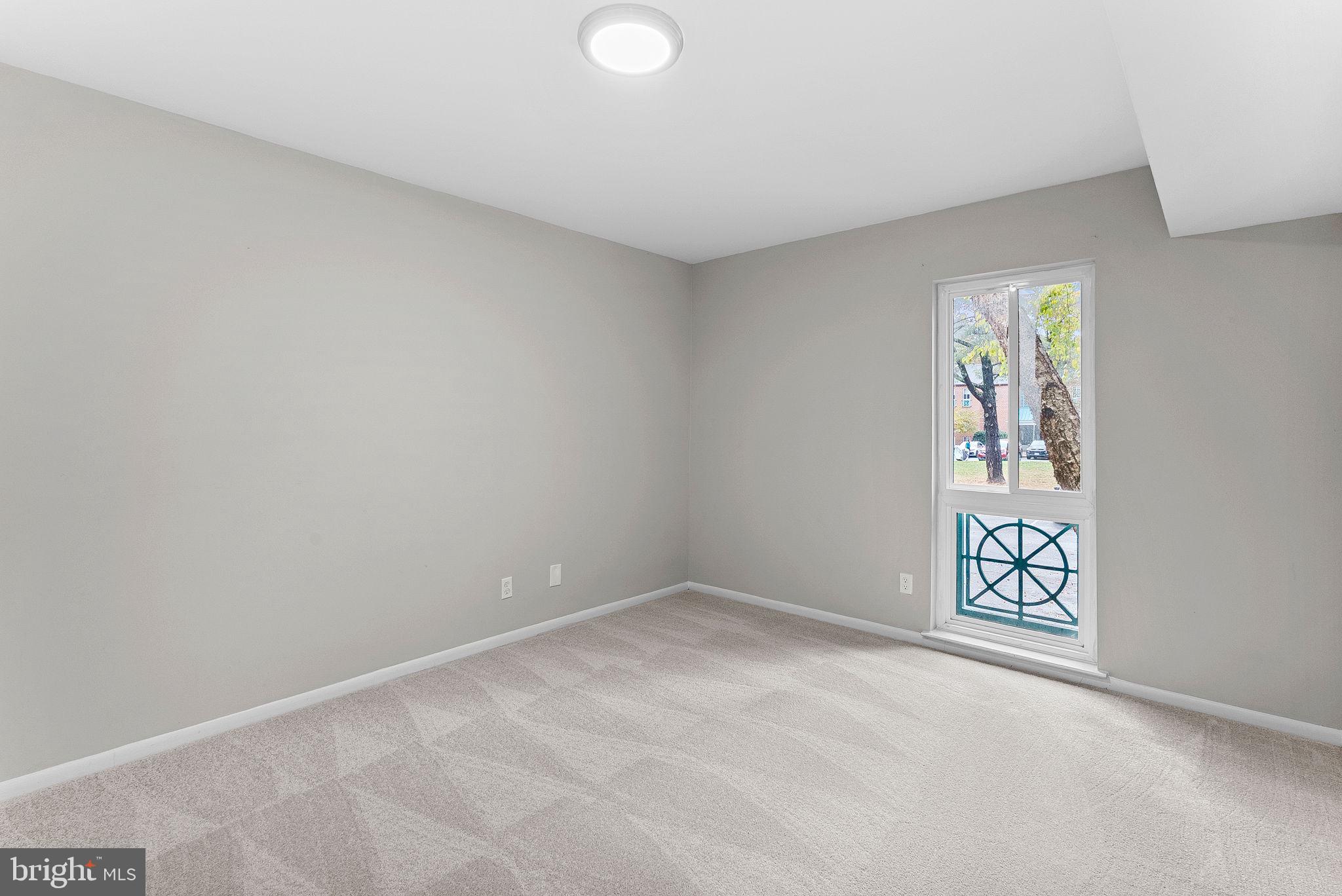 HUNTERS WOODS VILLAGE - Residential