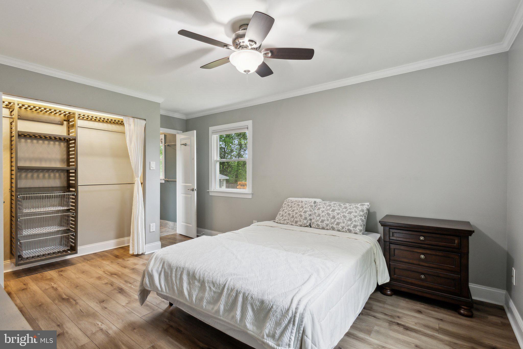 EMERALD CHASE - Residential