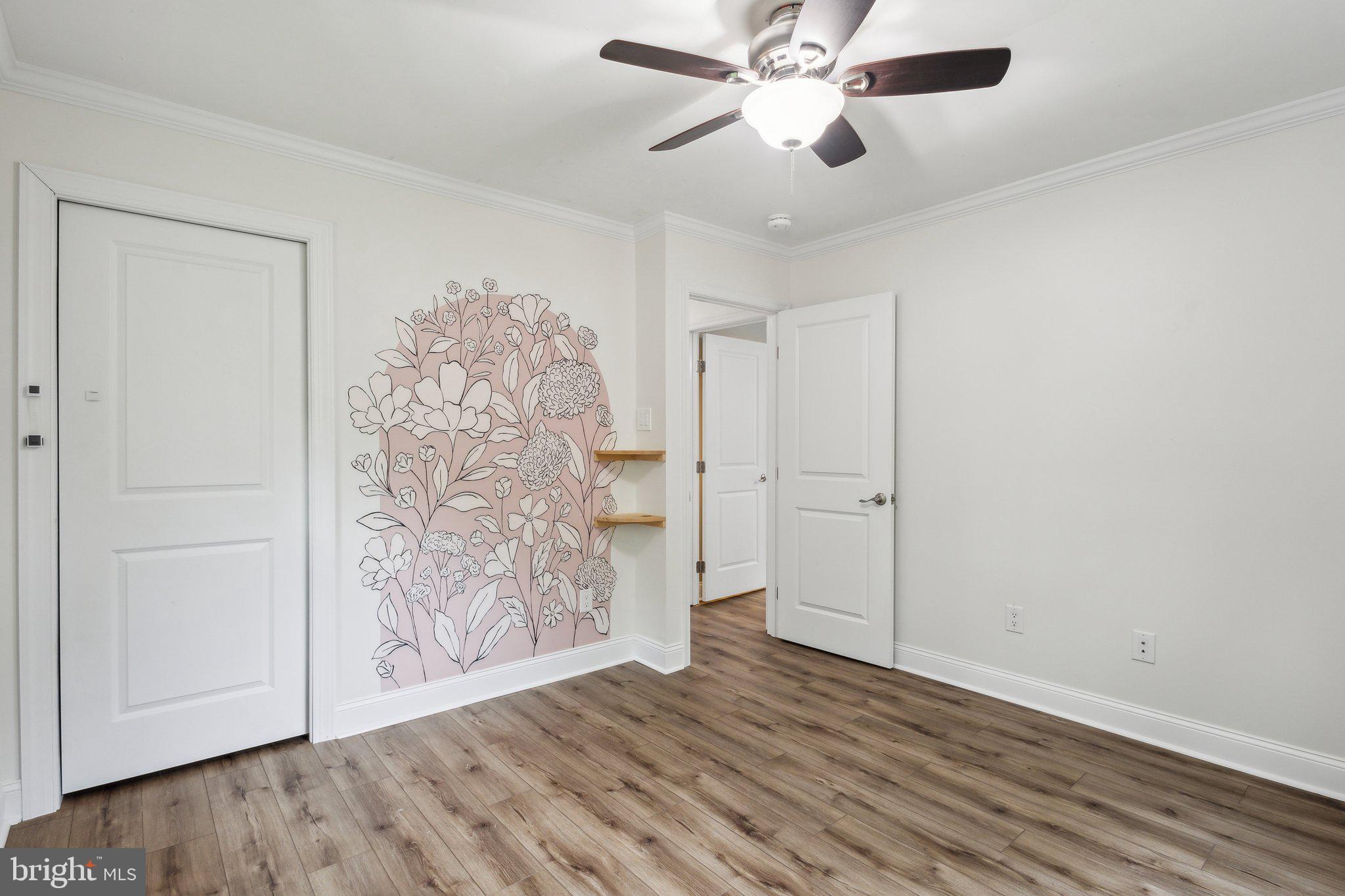 EMERALD CHASE - Residential