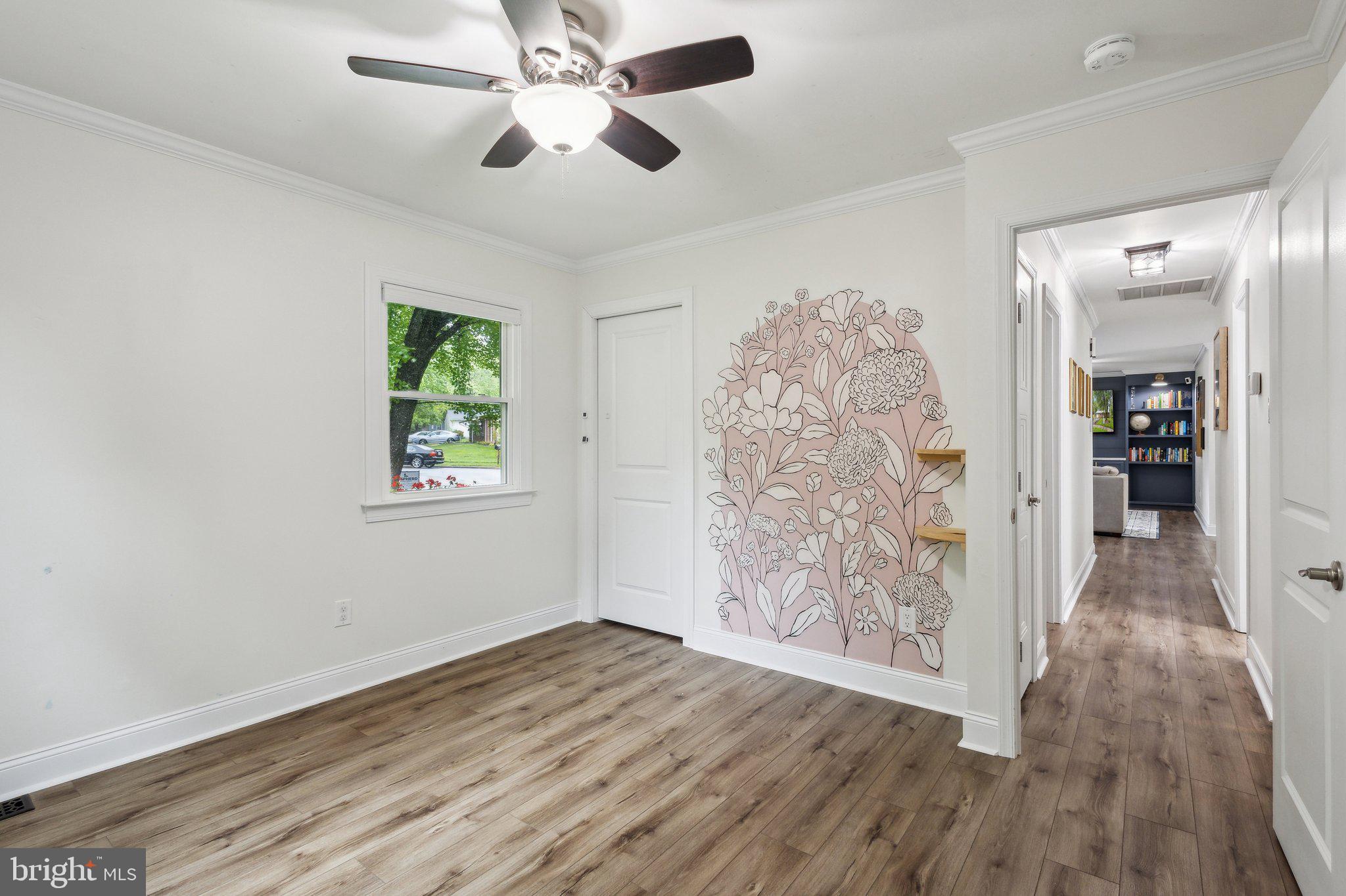 EMERALD CHASE - Residential