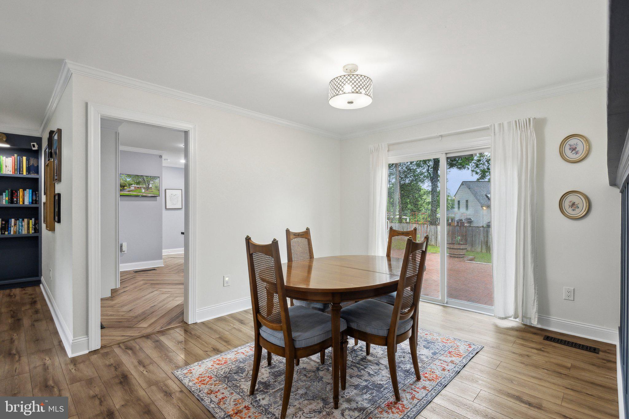 EMERALD CHASE - Residential