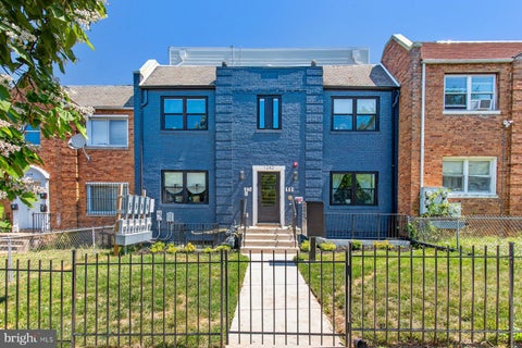 Condo For Sale - 1242 Meigs Place #4<br/> WASHINGTON, DC 20002