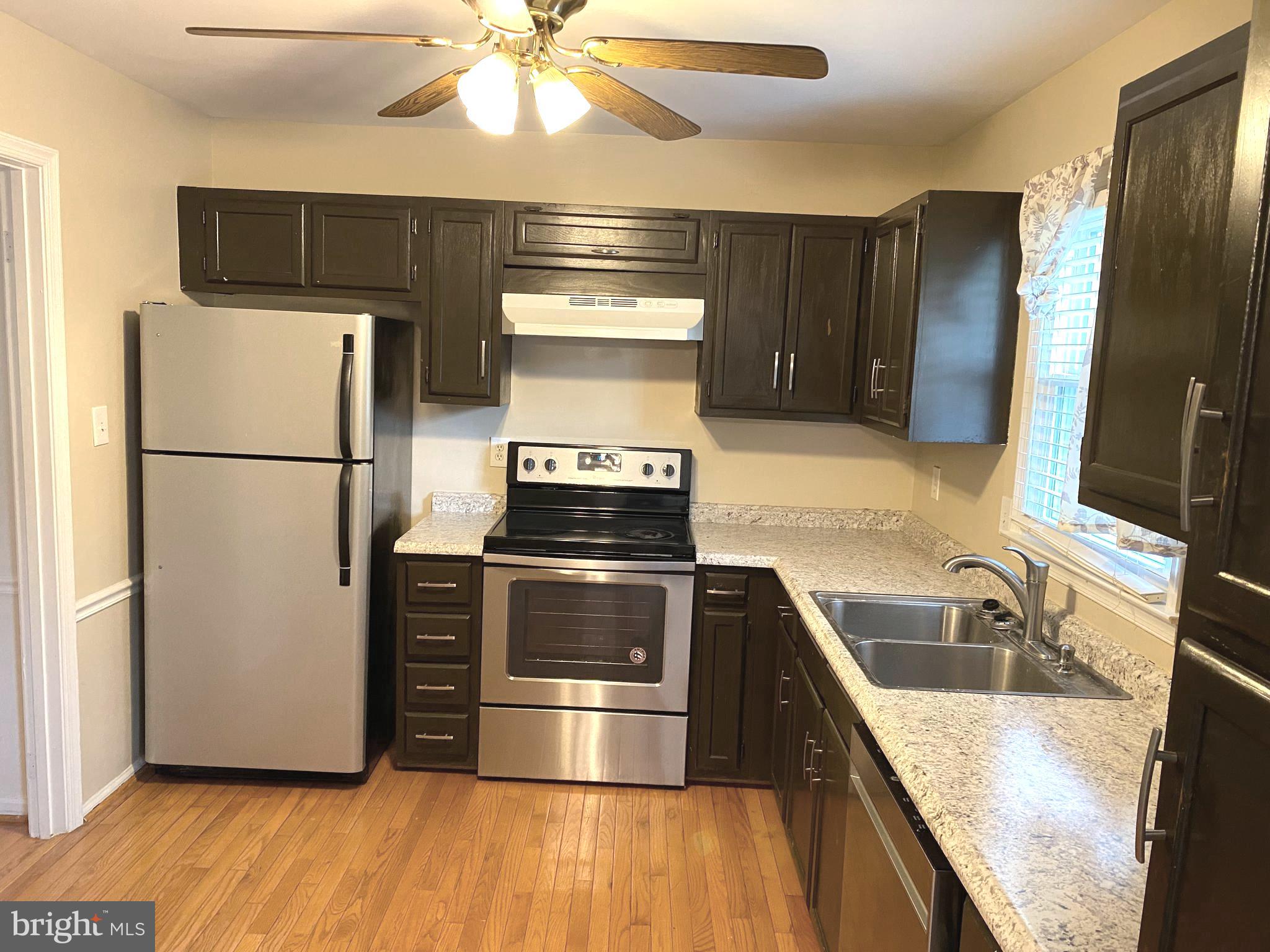 WOODSTREAM - Residential Lease