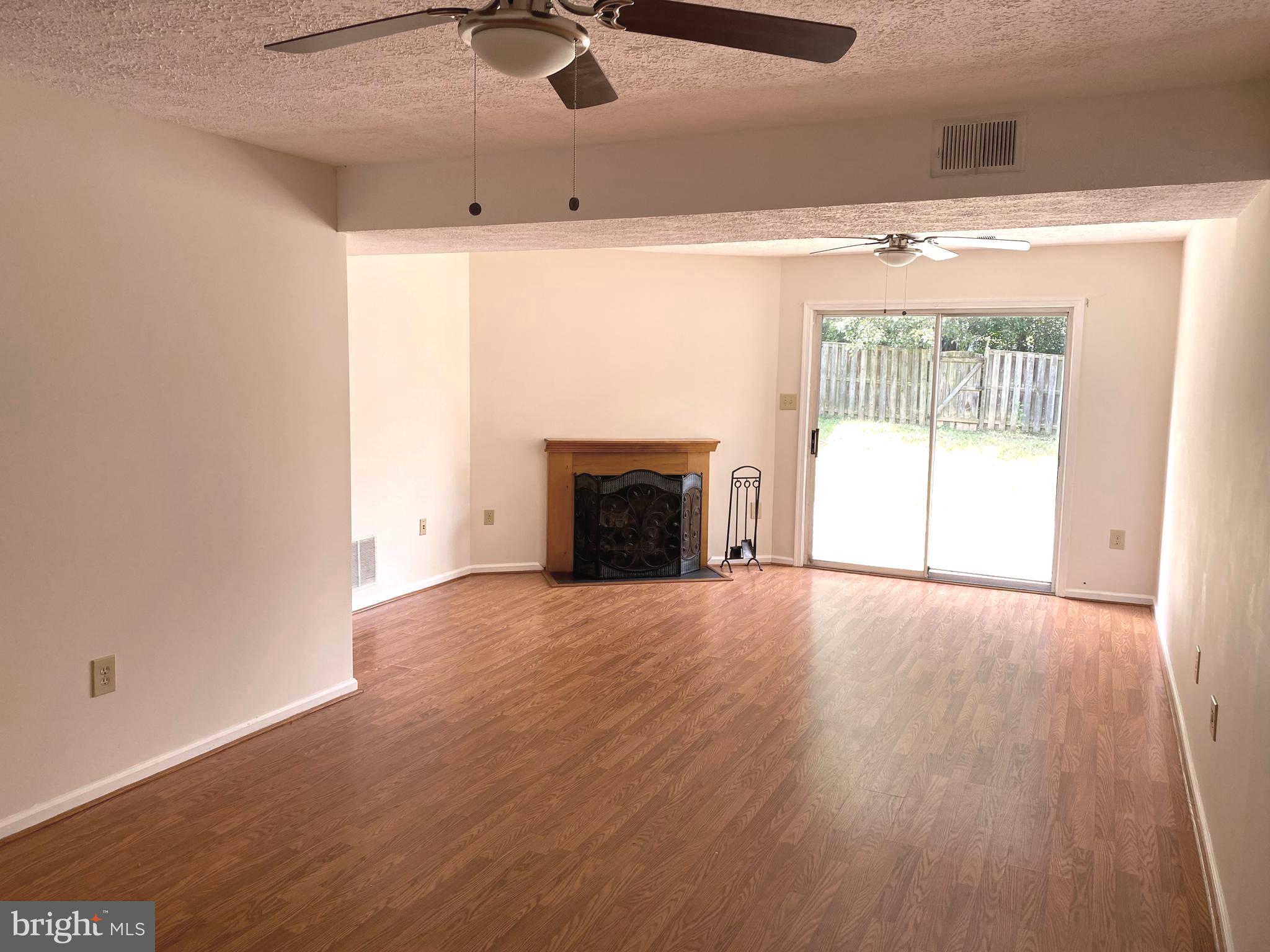 WOODSTREAM - Residential Lease