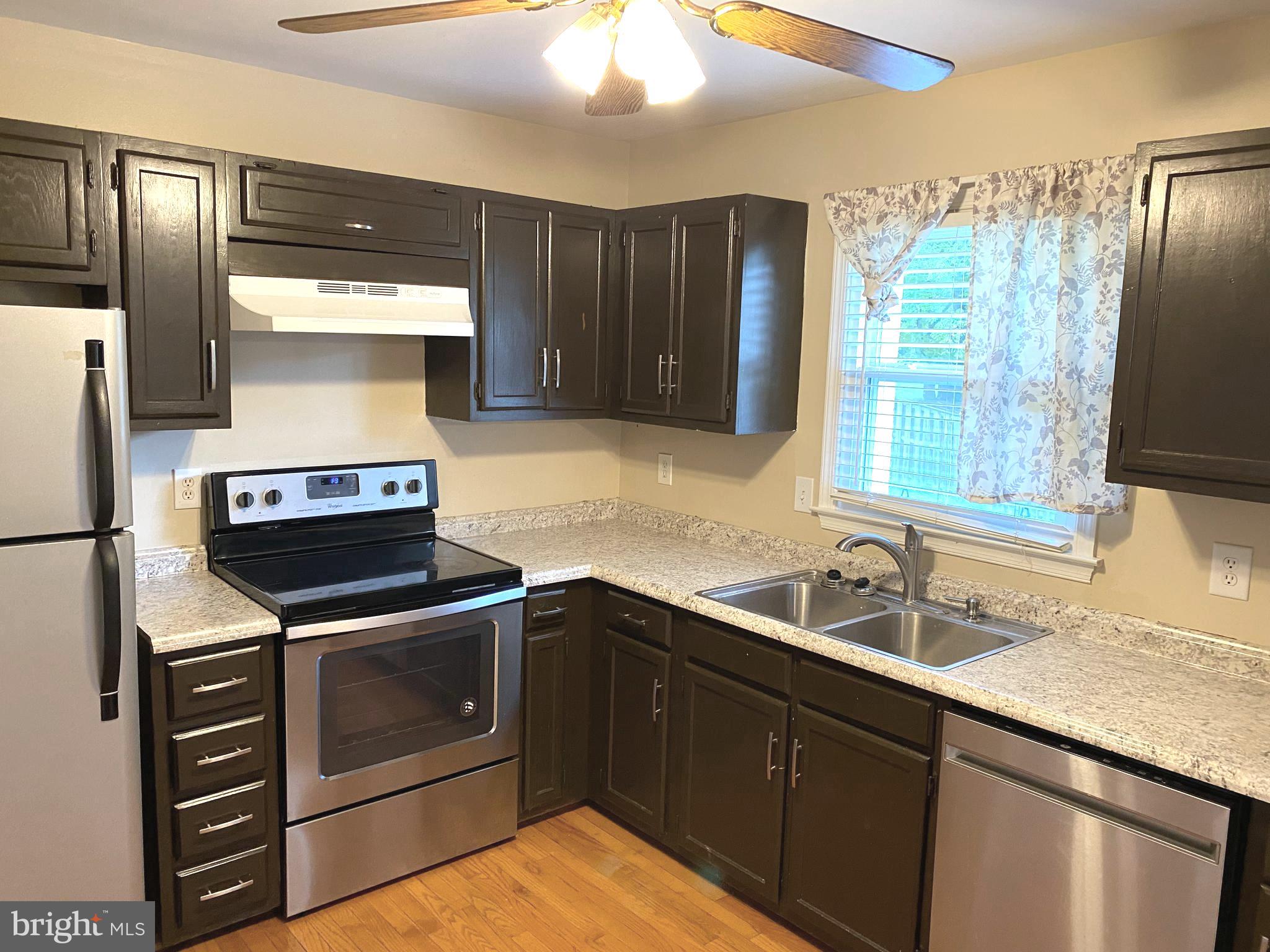 WOODSTREAM - Residential Lease