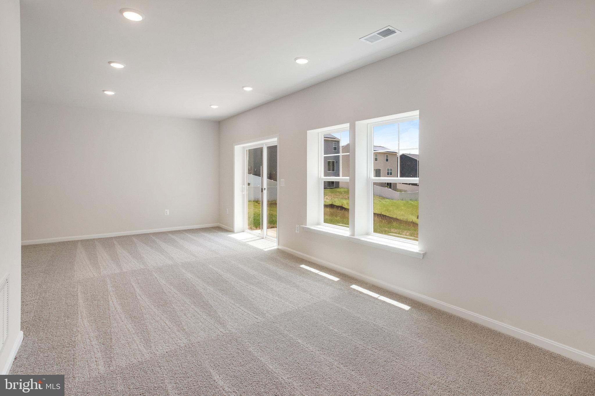 WILDERNESS SHORES - Residential