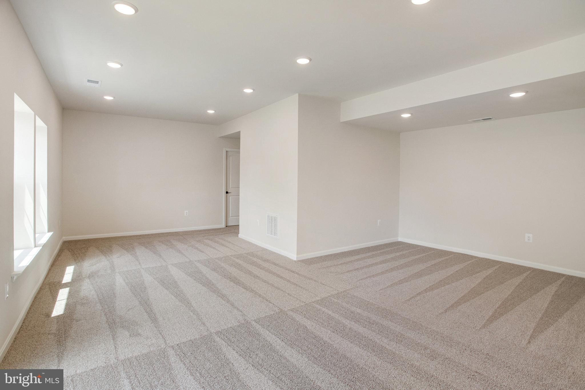 WILDERNESS SHORES - Residential