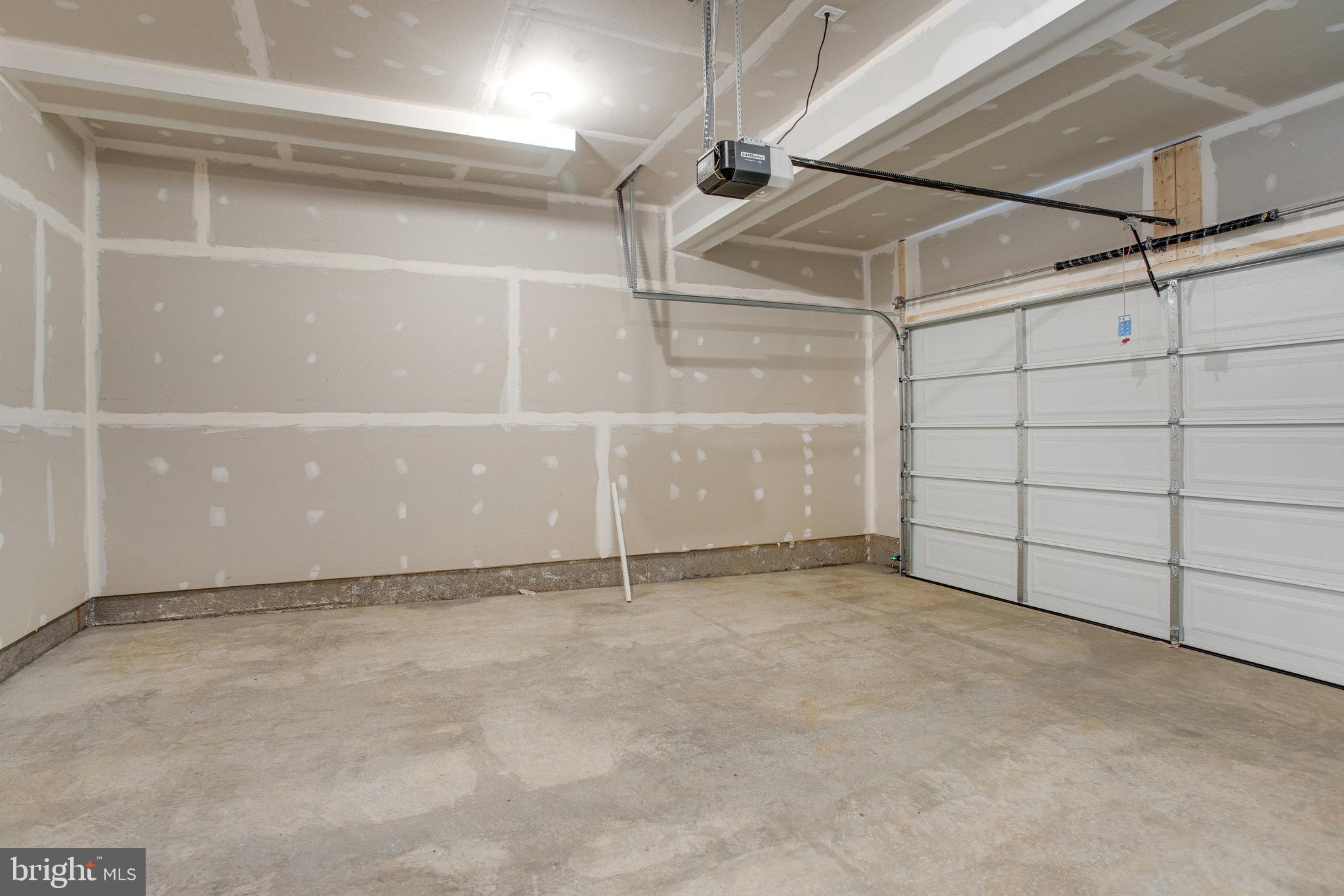 WILDERNESS SHORES - Residential