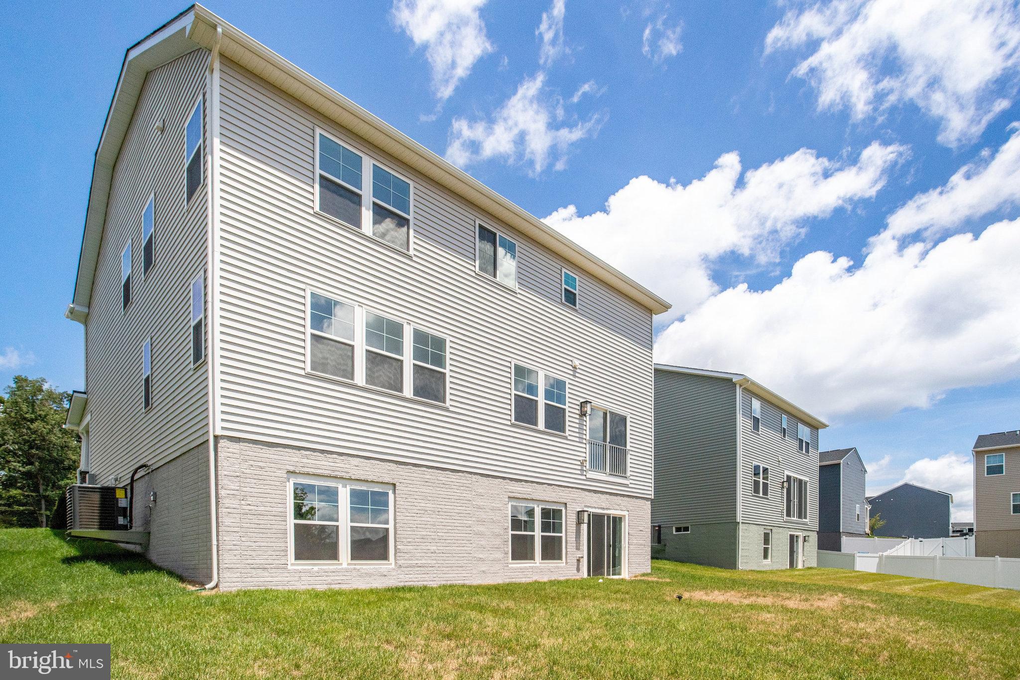 WILDERNESS SHORES - Residential