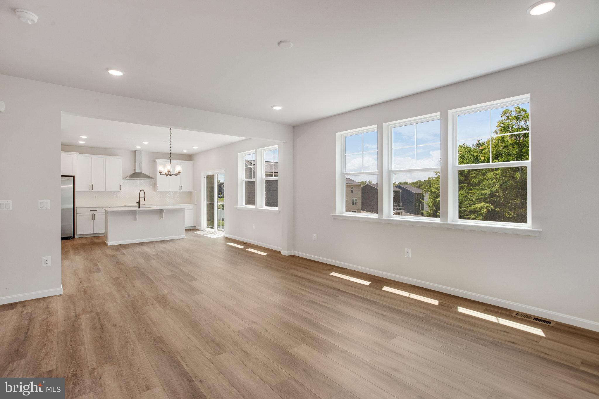 WILDERNESS SHORES - Residential