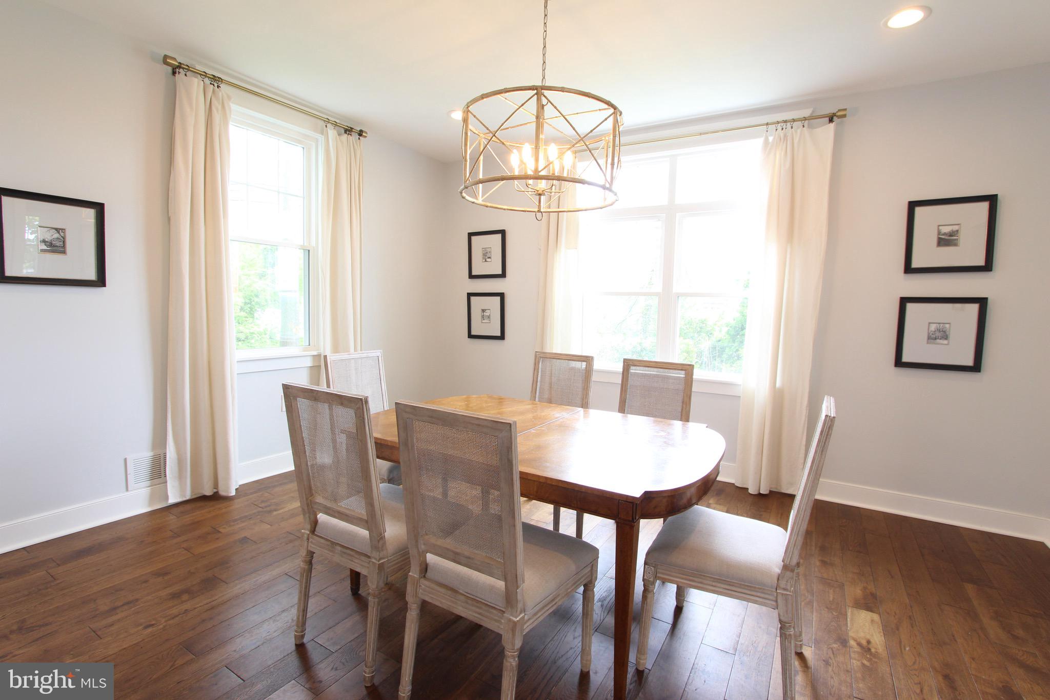 LUTHERVILLE - Residential