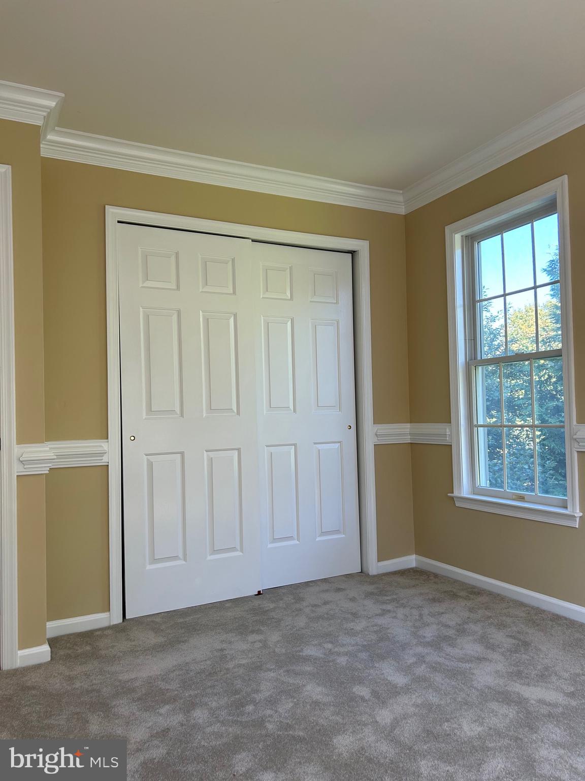 EVIAN - Residential Lease