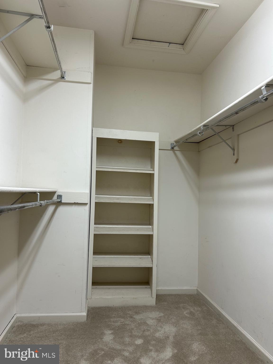 EVIAN - Residential Lease