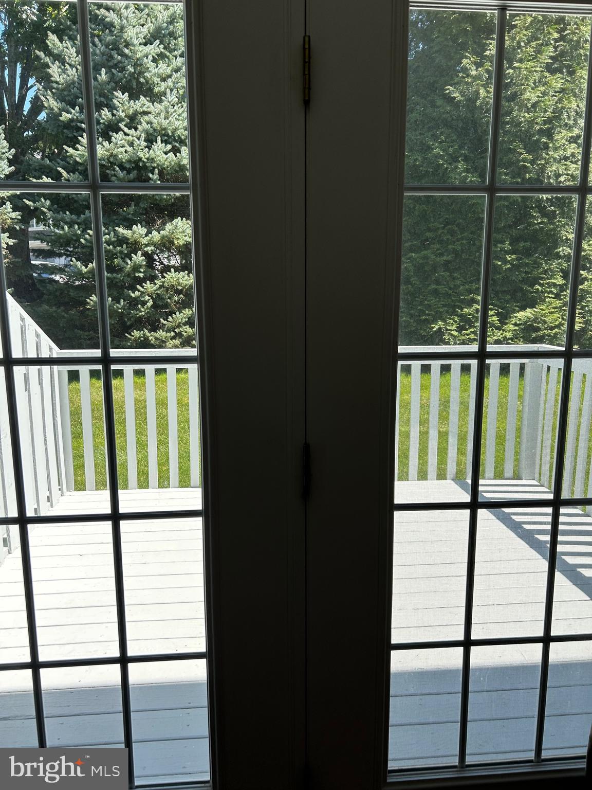 EVIAN - Residential Lease