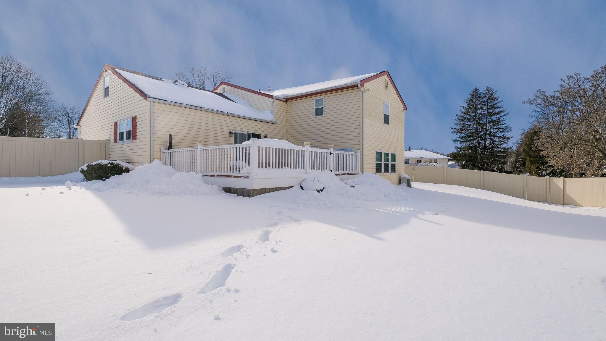 MEADOW GLEN - Residential