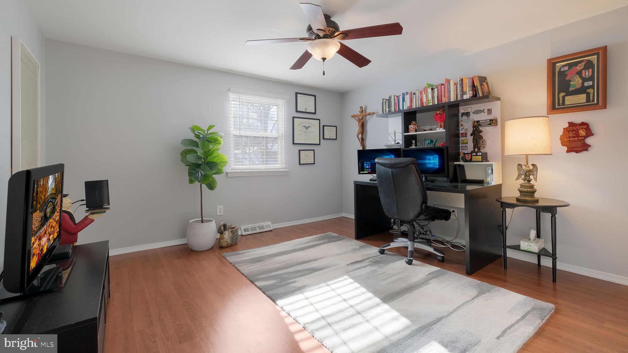 MEADOW GLEN - Residential