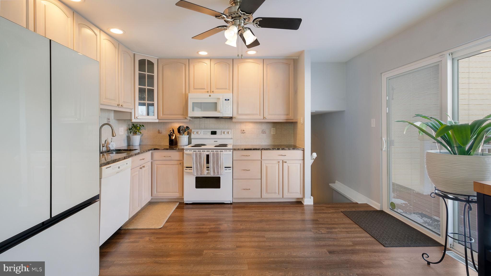 MEADOW GLEN - Residential