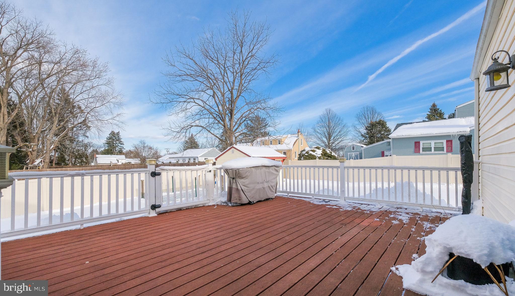 MEADOW GLEN - Residential