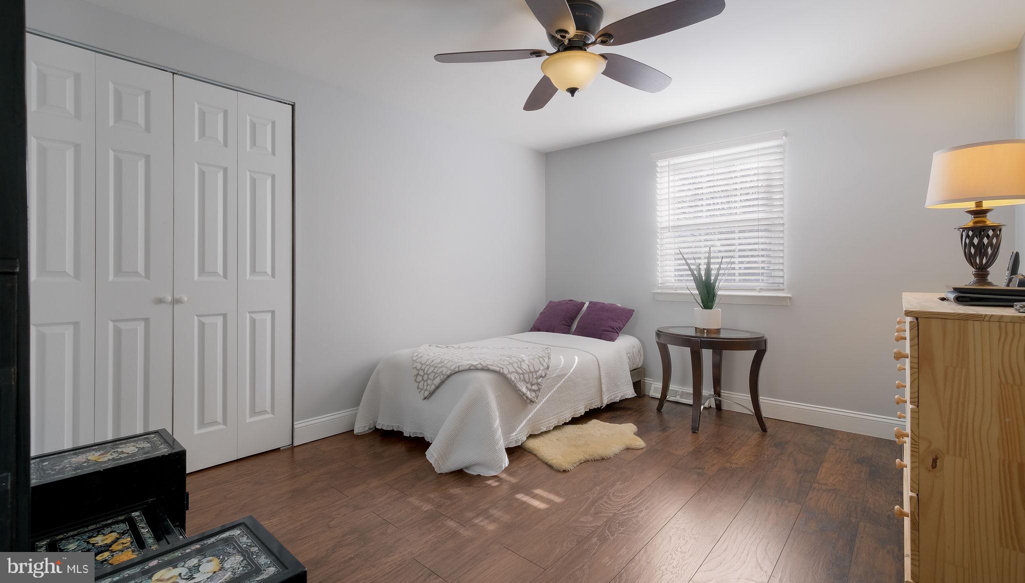 MEADOW GLEN - Residential