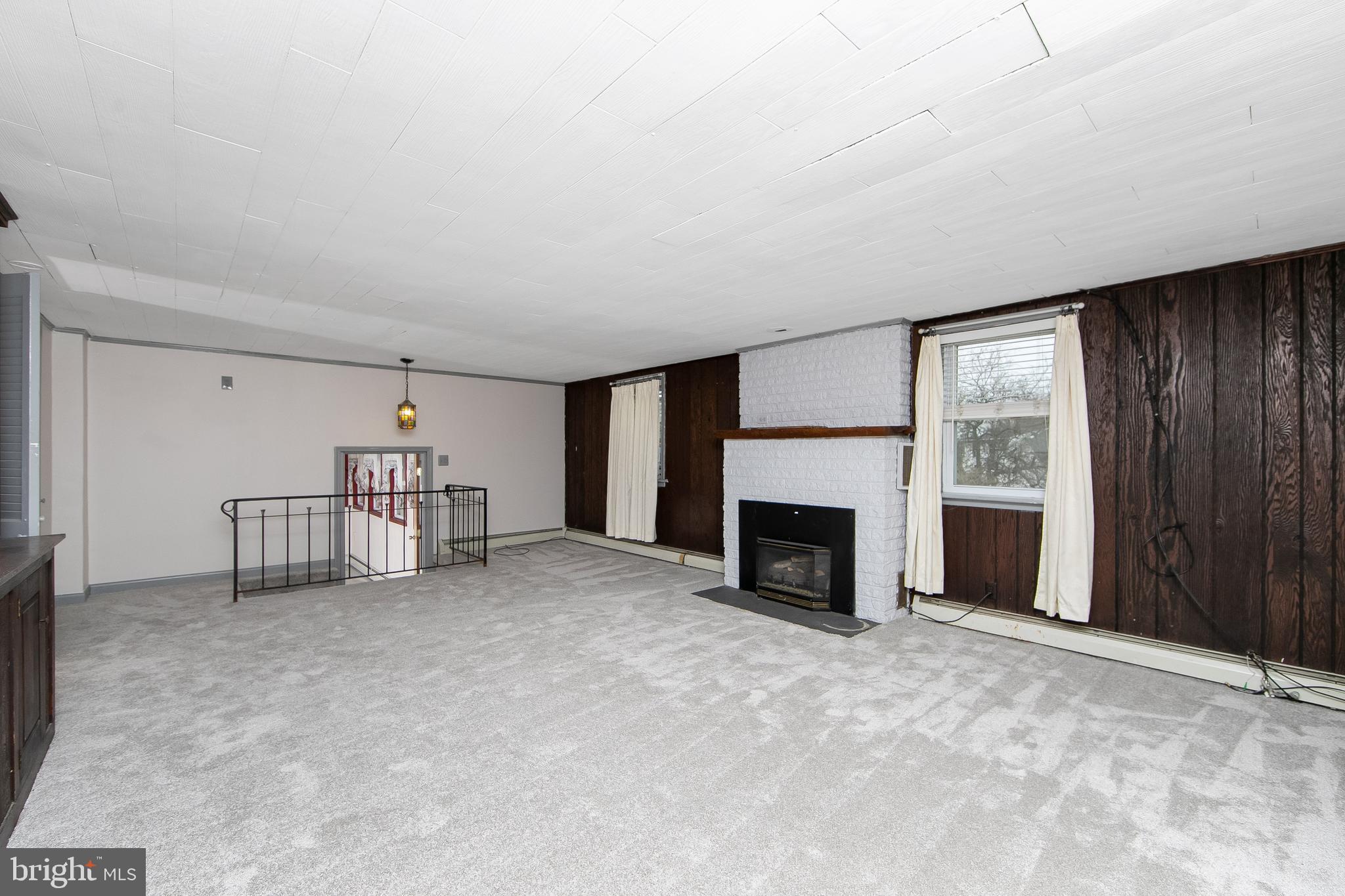 CHALFONT - Residential Lease