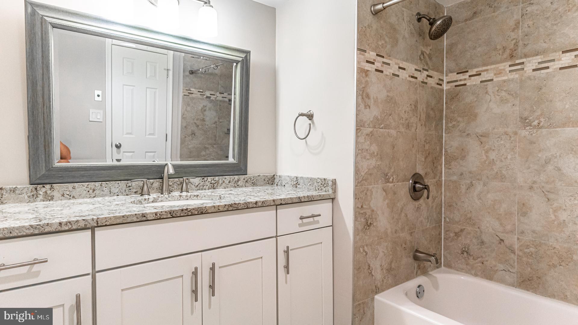 BRADDOCK PLACE - Residential Lease