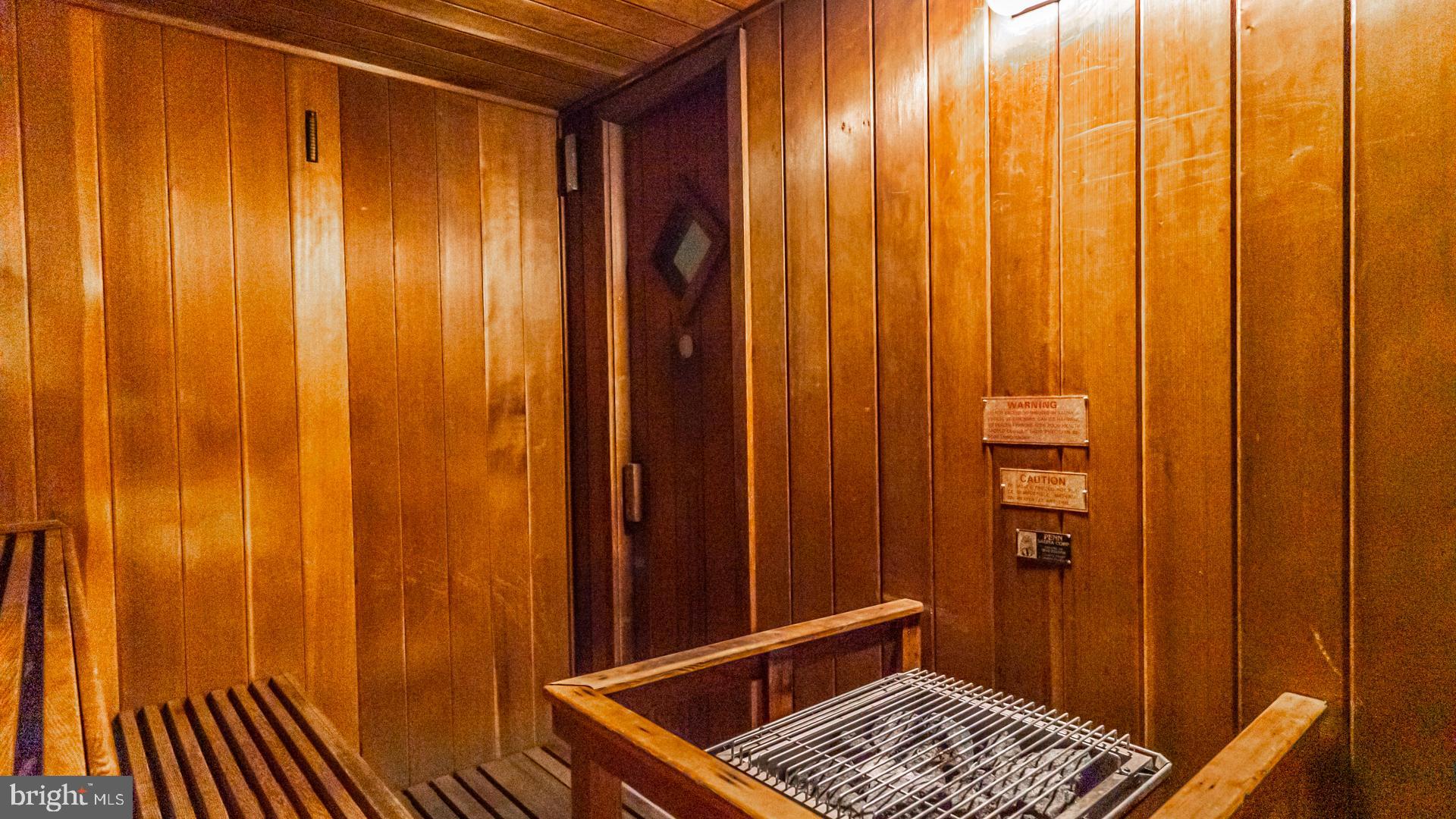 BRADDOCK PLACE - Residential Lease