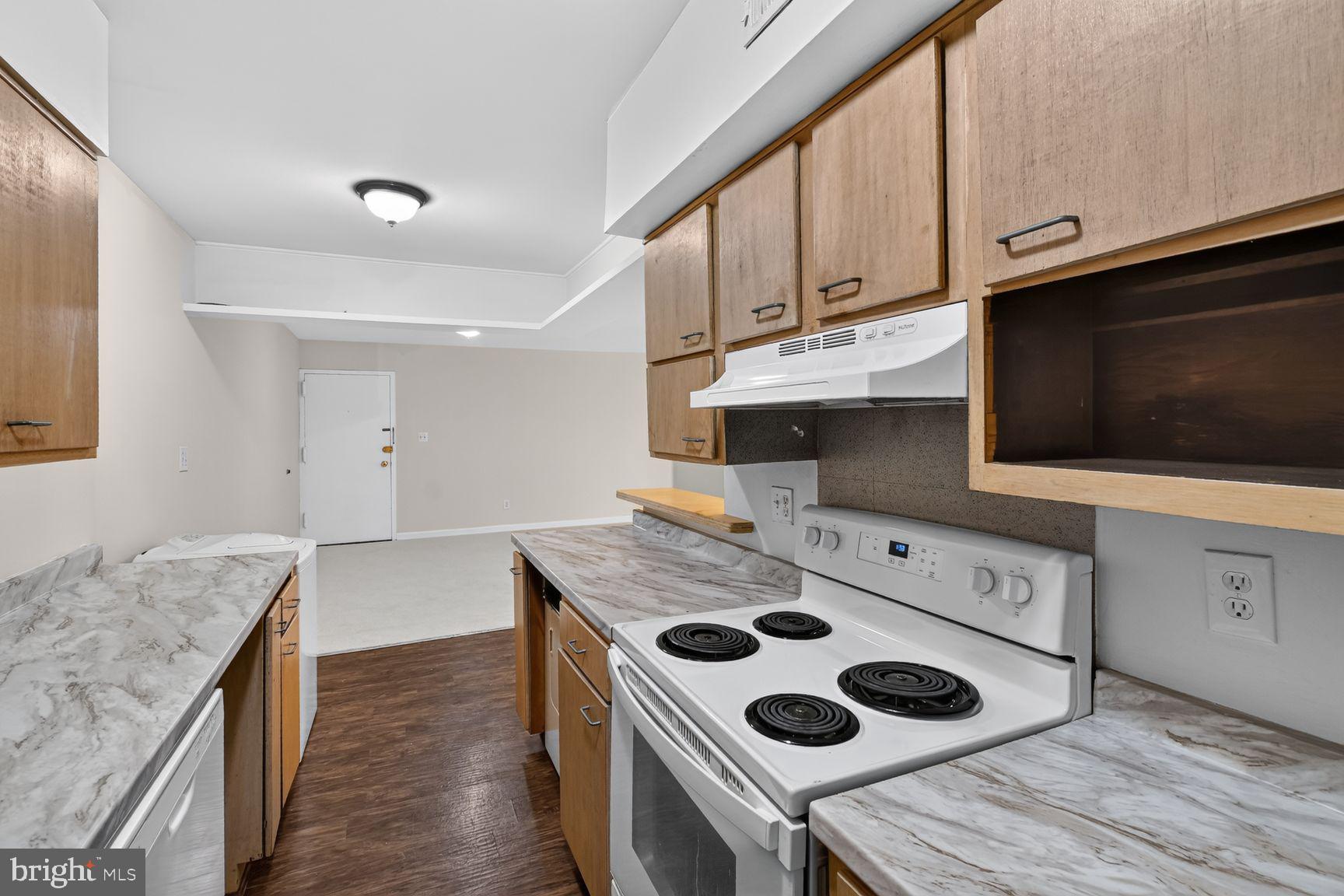 5901 KINGSFORD ROAD H 442