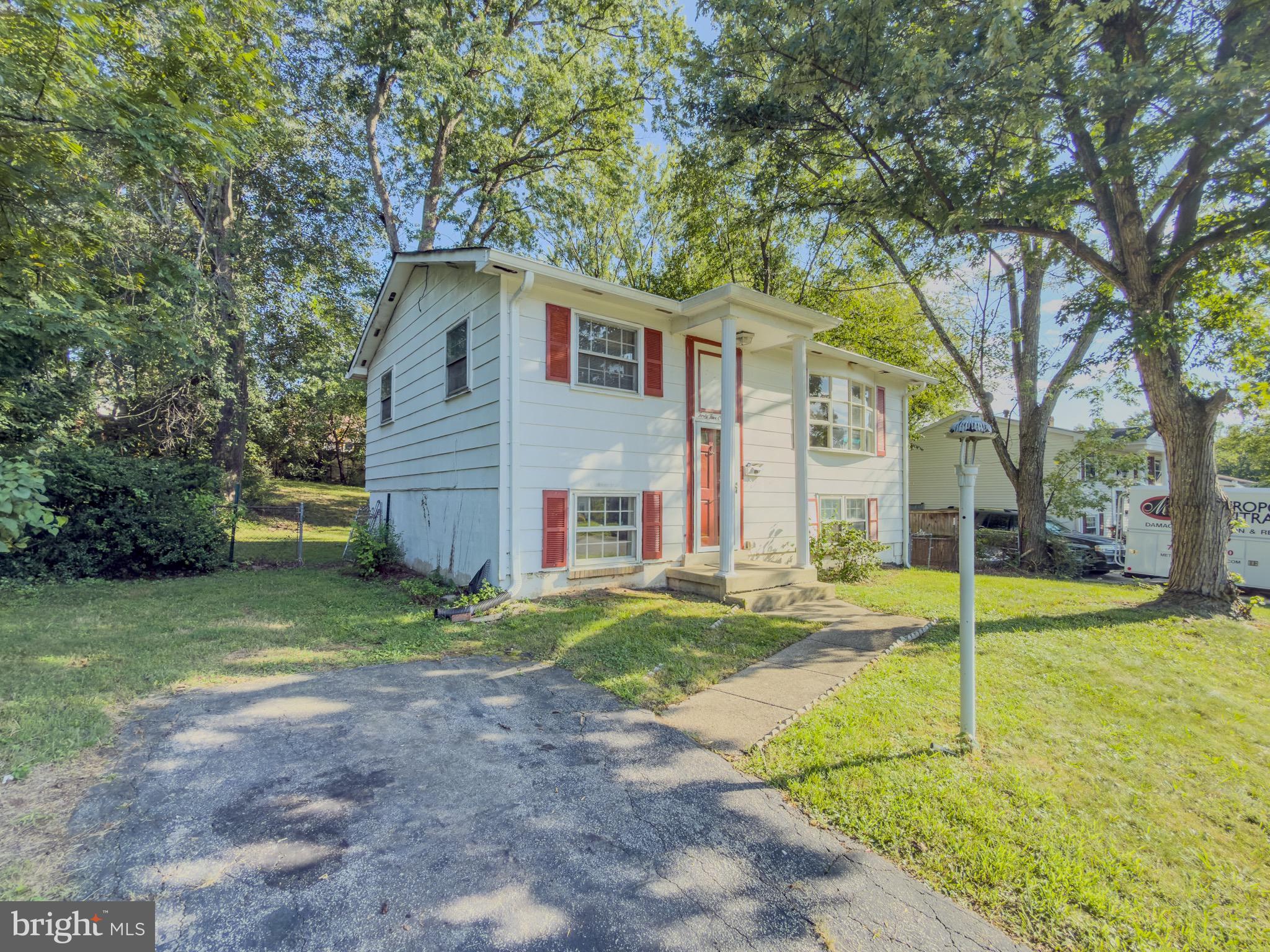 4509 HAMILTON DRIVE
