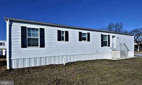 MLS: PABK2053876