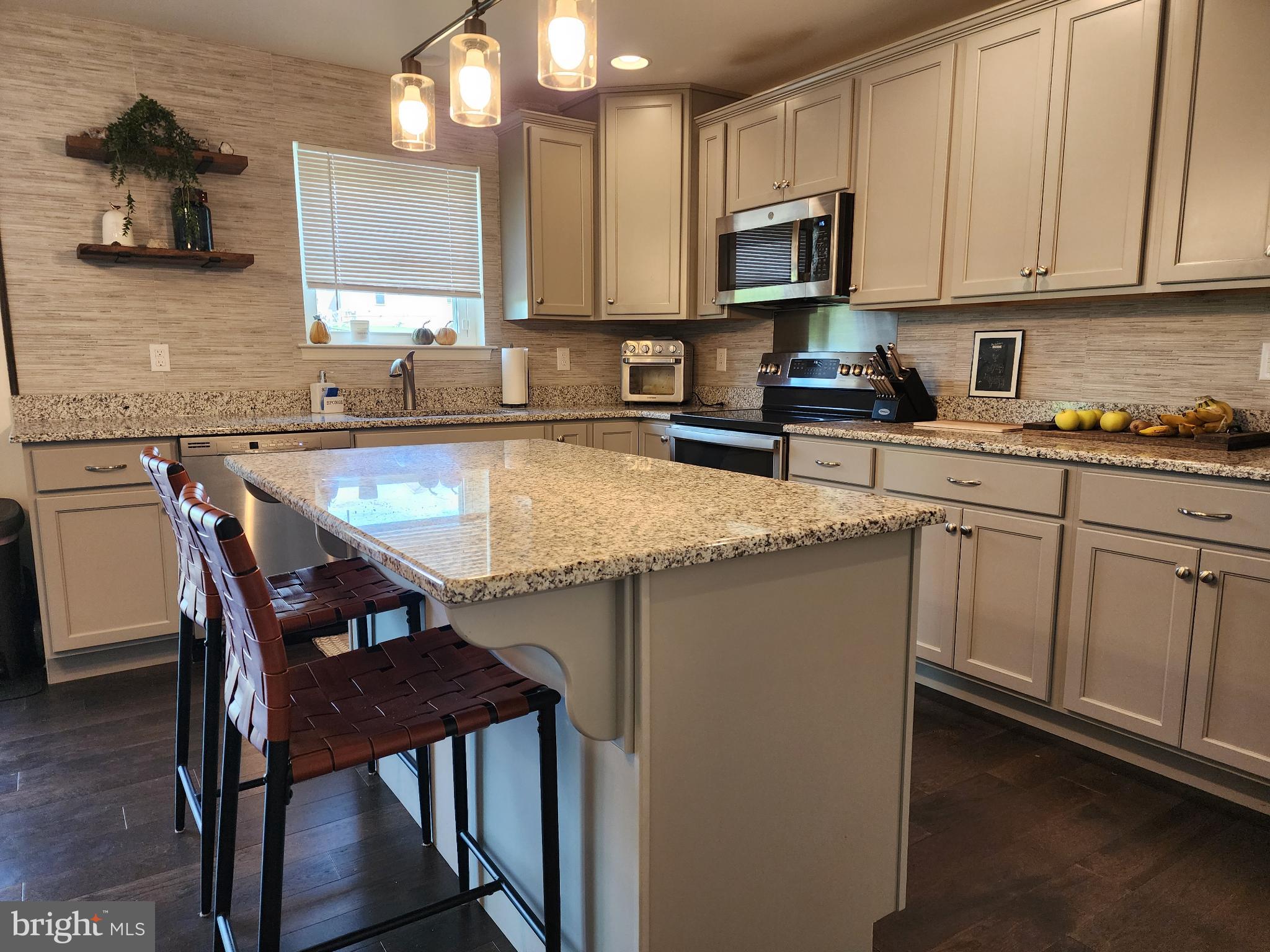 PINE VIEW ESTATES - Residential