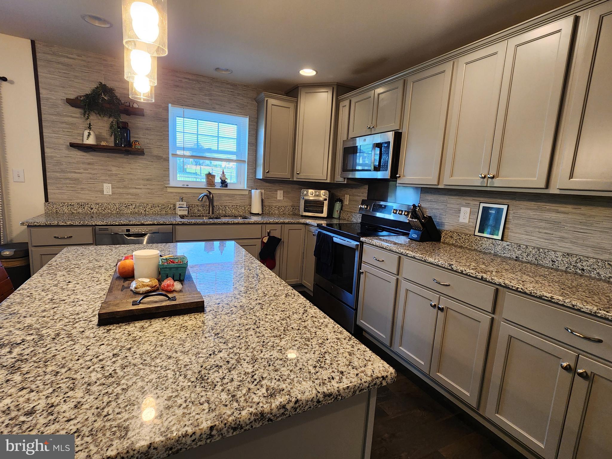 PINE VIEW ESTATES - Residential